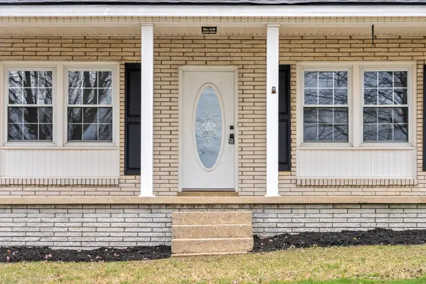206 Hyndman Rd, Dickson, TN 37055