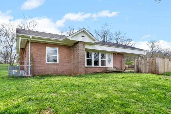 211 Roby Dr, Erin, TN 37061