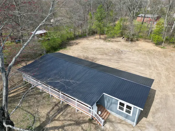 9464 Sugar Tree Dr, Bon Aqua, TN 37025