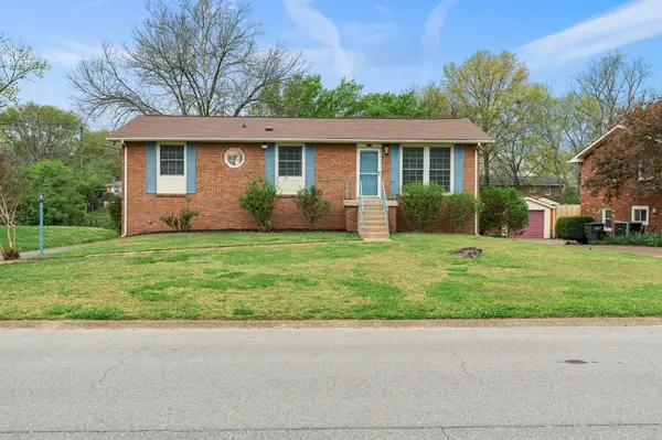 4214 Samoa Dr, Hermitage, TN 37076