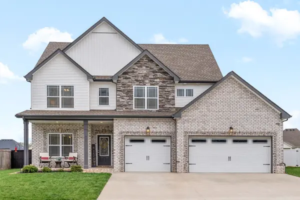 557 Tacoma Dr, Clarksville, TN 37043