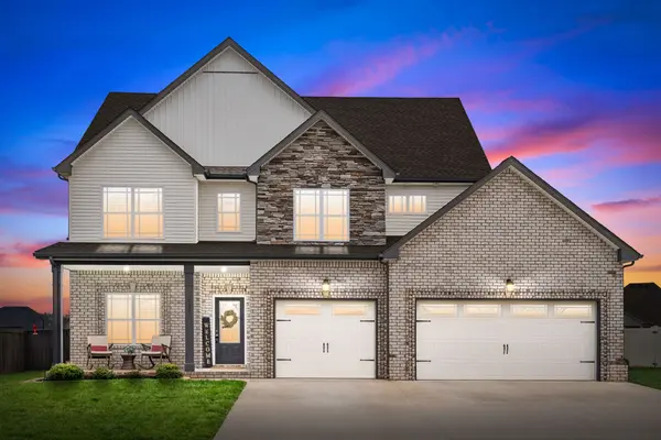 557 Tacoma Dr, Clarksville, TN 37043