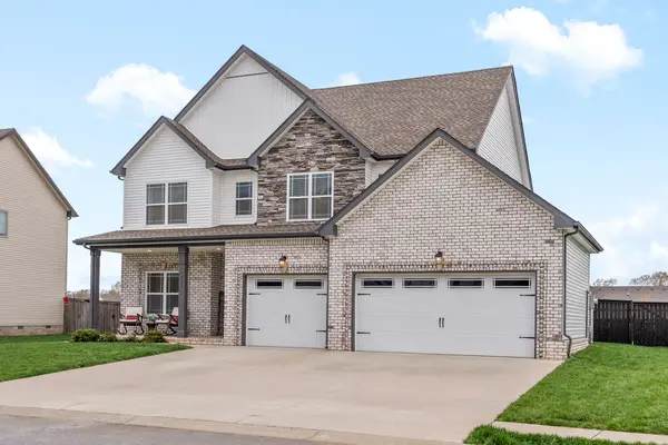 557 Tacoma Dr, Clarksville, TN 37043