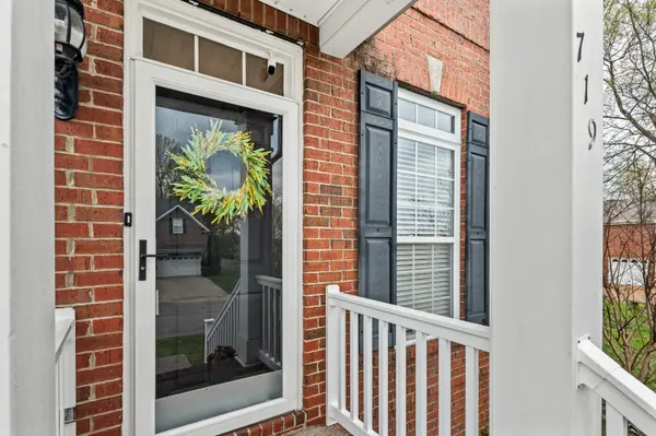719 Cowan Dr, Nolensville, TN 37135
