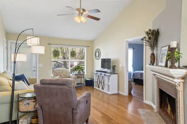 2220 Riverway Dr, Old Hickory, TN 37138