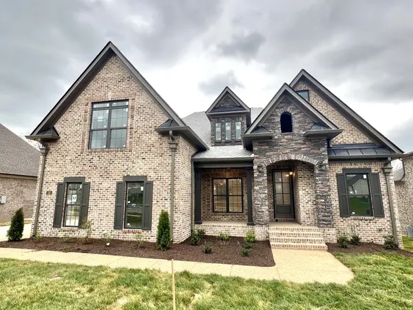 316 Oaks Crossing #12, Lebanon, TN 37087