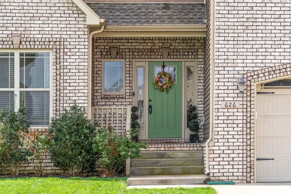 626 Tacoma Dr, Clarksville, TN 37043