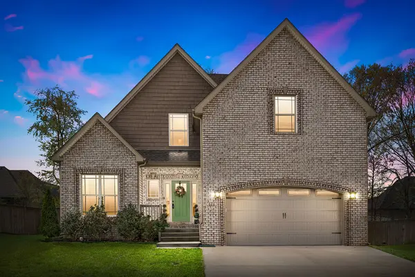 626 Tacoma Dr, Clarksville, TN 37043