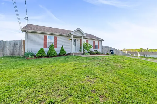 954 Crabapple Ct, Clarksville, TN 37040
