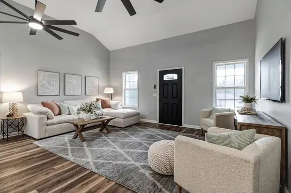 1506 Evelyn Ave, Chapel Hill, TN 37034