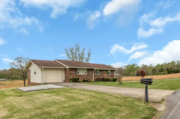 1706 W Grab Creek Rd, Dickson, TN 37055