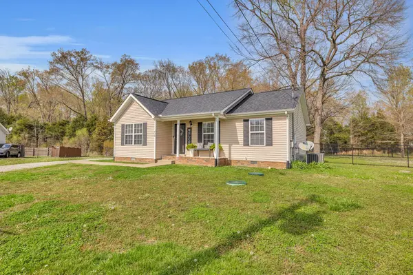 738 Eaglesham Drive, Christiana, TN 37037