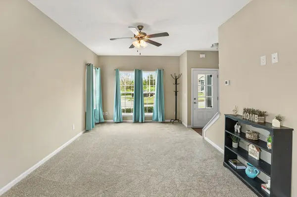 5866 Monroe Xing, Antioch, TN 37013
