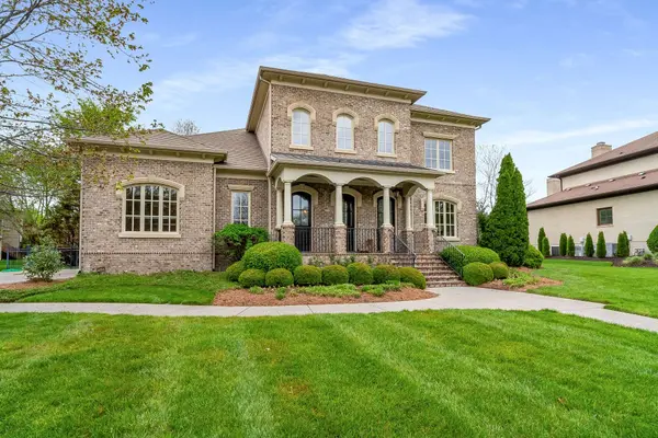 9238 Carrisbrook Ln, Brentwood, TN 37027