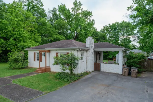 1118 Thompson Pl, Nashville, TN 37217