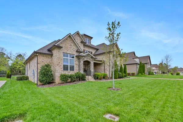 2061 Autumn Ridge Way, Spring Hill, TN 37174