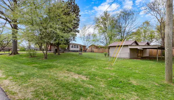 26 Covington St, Clarksville, TN 37040