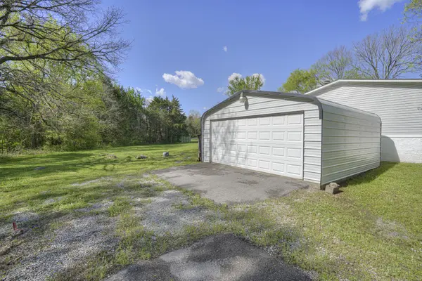 9413 Independent Hill Rd, Arrington, TN 37014
