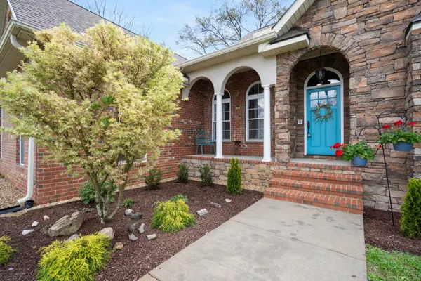 107 Amelia Dr, Bon Aqua, TN 37025