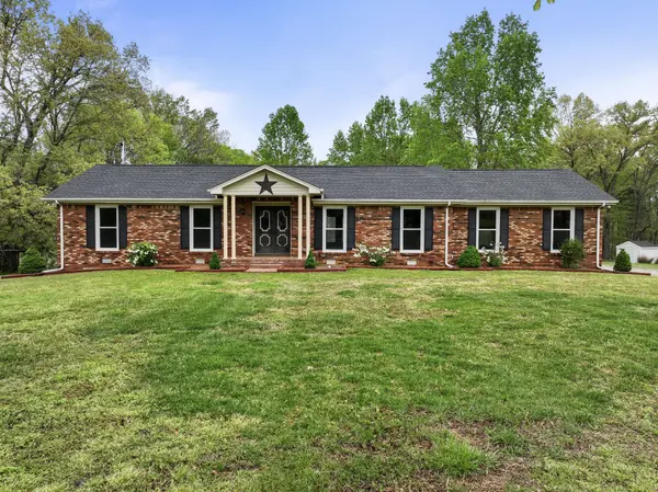 1125 Dimple Rd, Chapmansboro, TN 37035