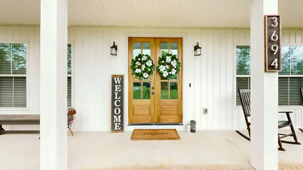 3694 Mealer Rd, Chapel Hill, TN 37034