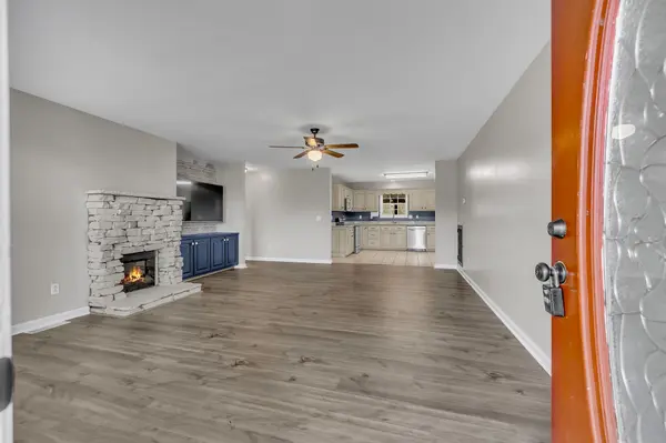 1062 Talon Dr, Columbia, TN 38401