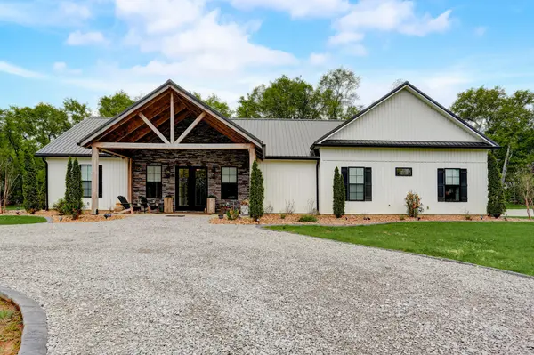 4352 Lunns Store Rd, Lewisburg, TN 37091