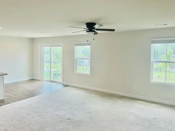 997 Wilkinson Ln, White House, TN 37188