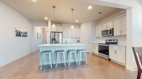 421 Guethlein Dr, Mount Juliet, TN 37122