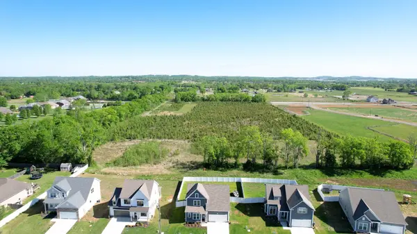 421 Guethlein Dr, Mount Juliet, TN 37122