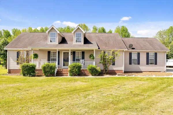 22 Long Meadow Dr, Fayetteville, TN 37334
