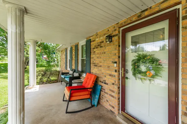 319 Sanders Ln, Ashland City, TN 37015