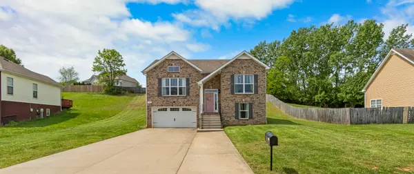 703 Superior Ln, Clarksville, TN 37043