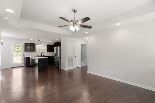 1821 Rock Bridge Rd, Bethpage, TN 37022