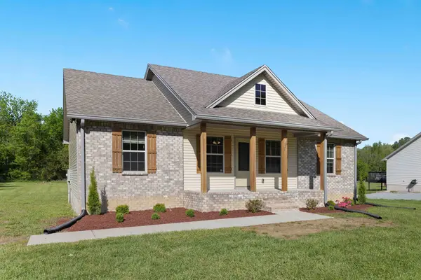 1821 Rock Bridge Rd, Bethpage, TN 37022
