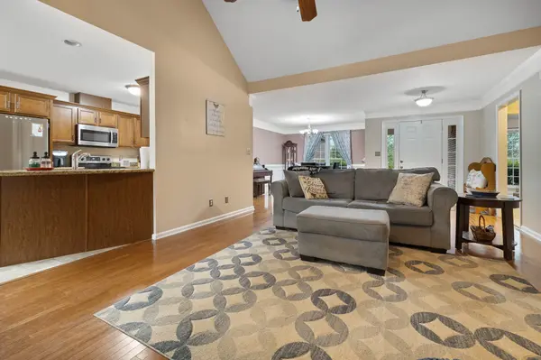 3157 Rolling Hills Ct, Clarksville, TN 37043