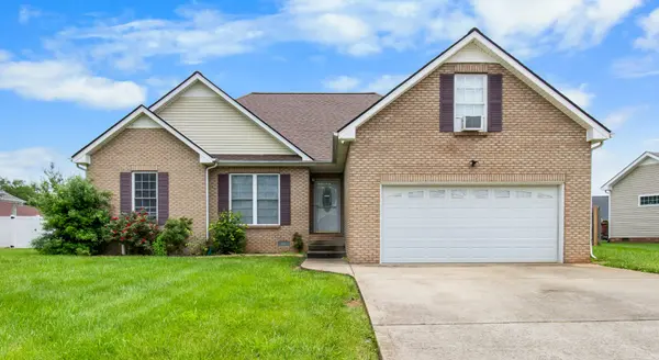 3912 Rhonda Ct, Clarksville, TN 37040