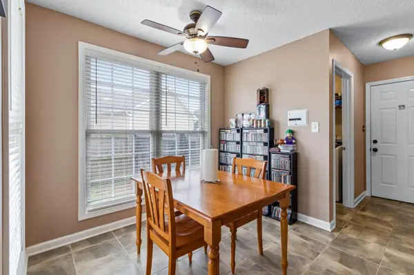 3912 Rhonda Ct, Clarksville, TN 37040