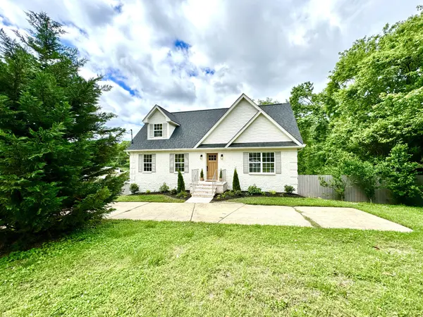 89 Vaden Dr, Nashville, TN 37211