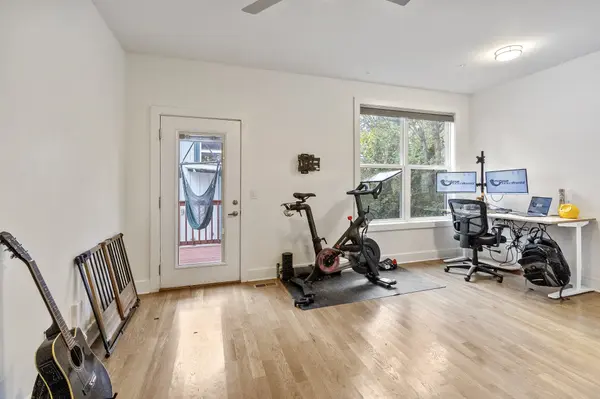 94 Creighton Ave, Nashville, TN 37206