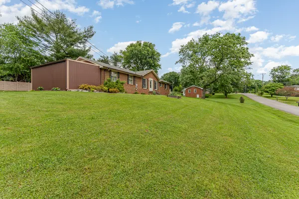 112 Grandview Cir, Old Hickory, TN 37138