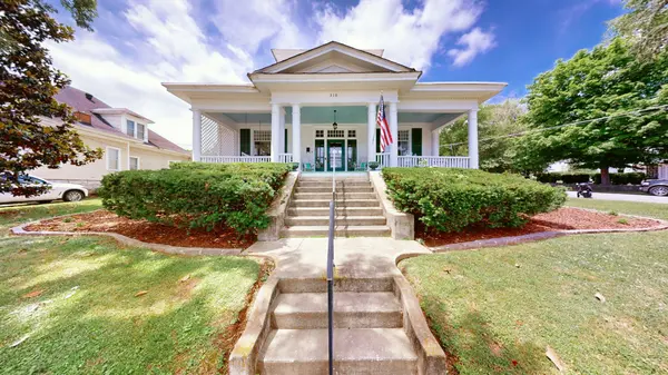 310 Mulberry Ave, Fayetteville, TN 37334