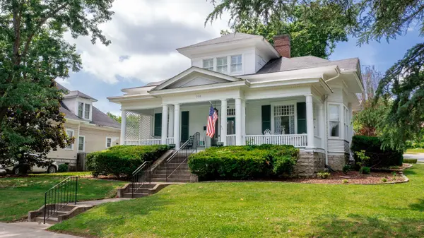 310 Mulberry Ave, Fayetteville, TN 37334