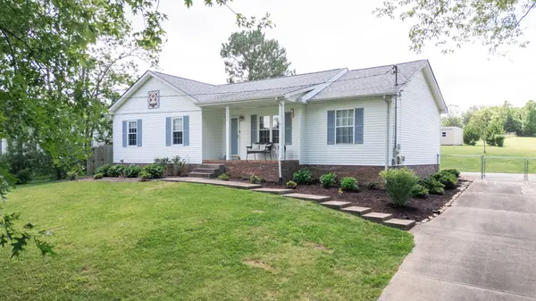 4056 Sawmill Rd, Woodlawn, TN 37191