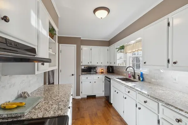 203 Cothron Dr, Lafayette, TN 37083