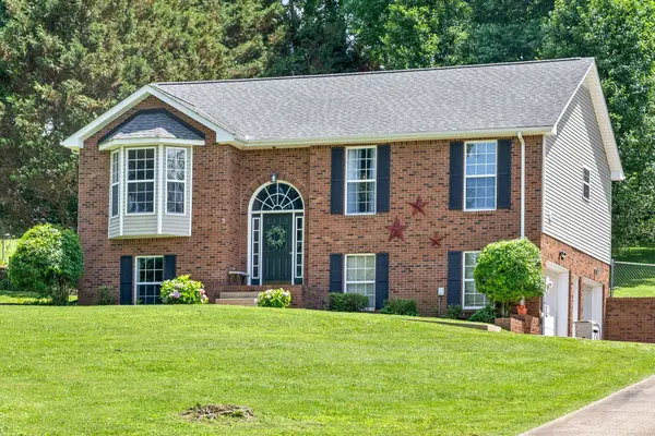 1062 Heatherwood Rd, Pleasant View, TN 37146