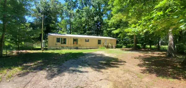 495 Lakewood Dr, Beechgrove, TN 37018