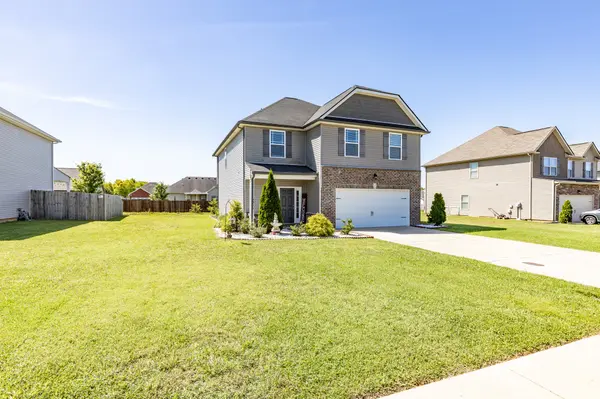 2316 Pathfinder Dr, Murfreesboro, TN 37127