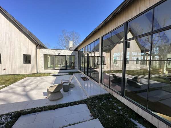 3730 Bear Creek Rd, Thompsons Station, TN 37179