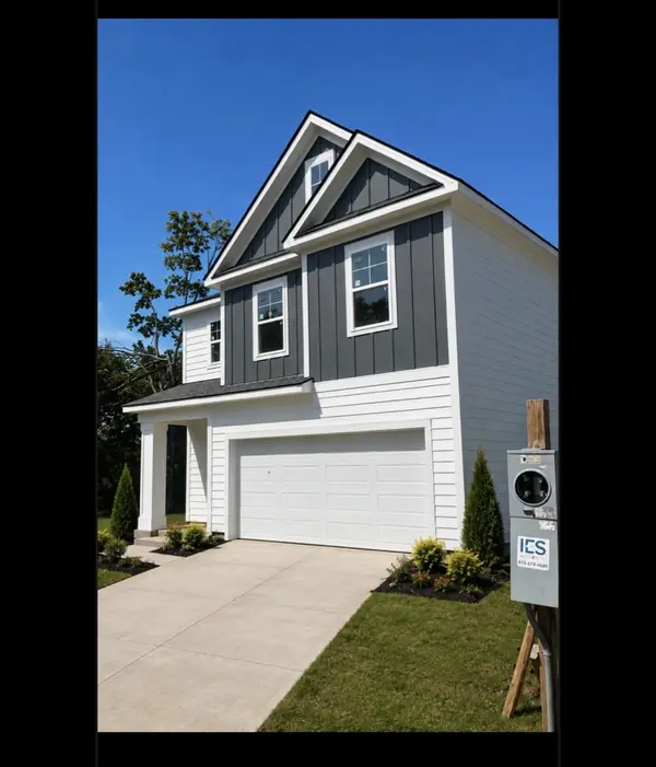 4001 Gaskill Dr, Smyrna, TN 37167